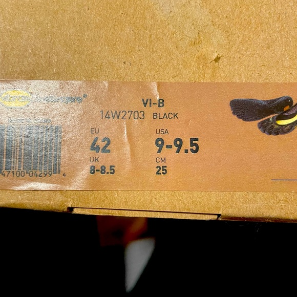 Vibrium 5 finger toe shoes - womens 9-9.5 - Picture 2 of 2
